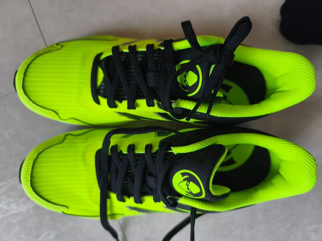 New Balance HANZO J スニーカー — image 4