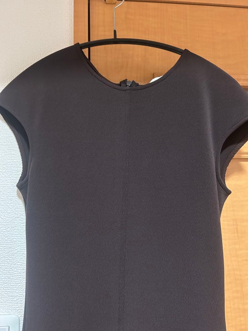 ZARA クレープフィットワンピース ダークブラウン XS — image 3