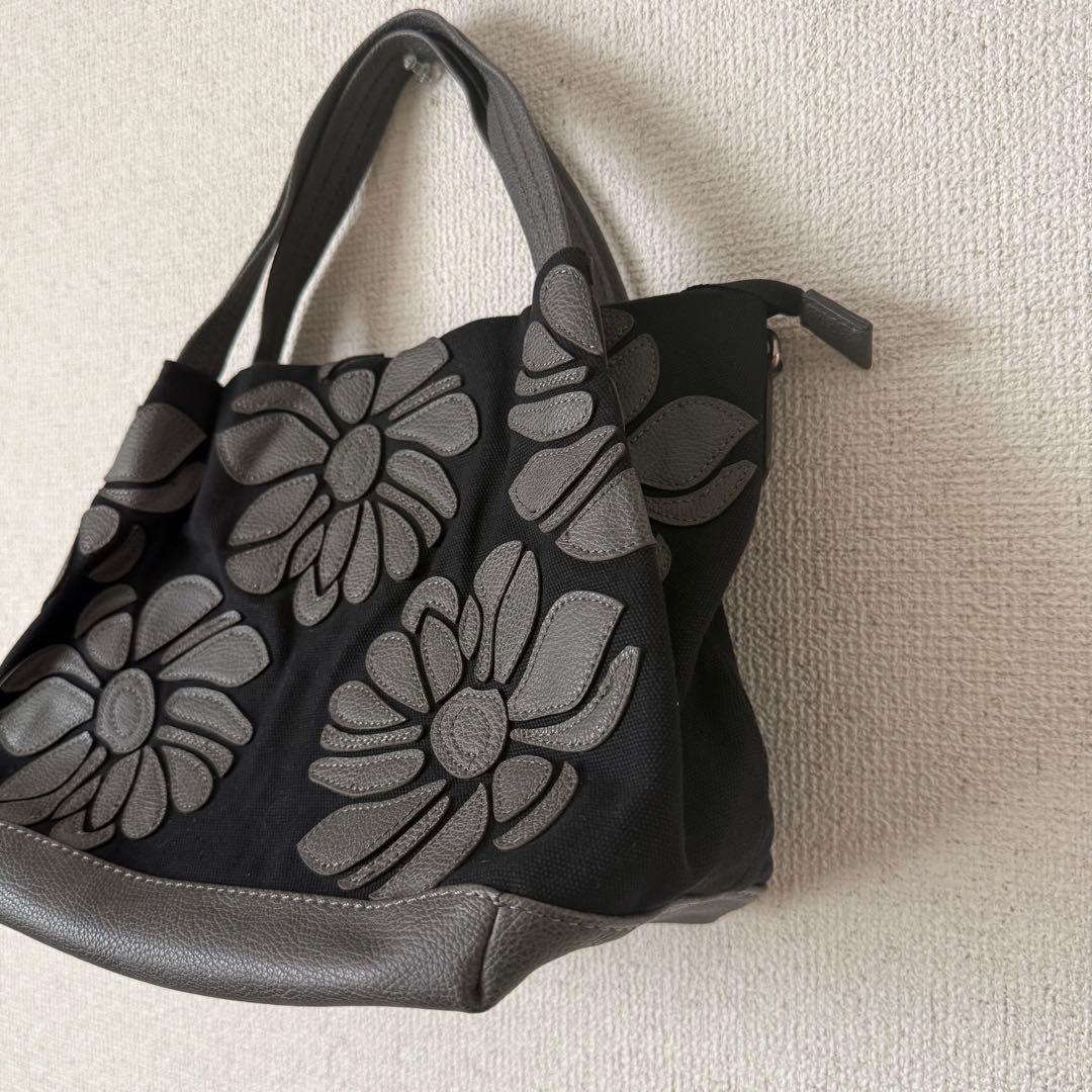 花柄トートバッグ 黒/グレー — image 3