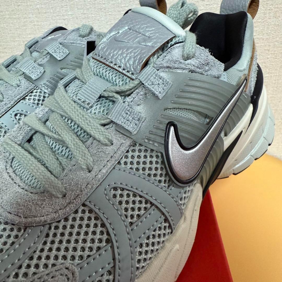 NIKE V2K RUN FN6703-003 新品　28.5 — image 5
