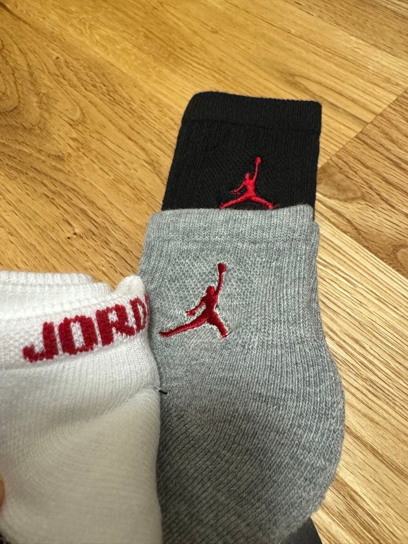 JORDAN キッズ　靴下 3足セット 12〜14cm — image 4