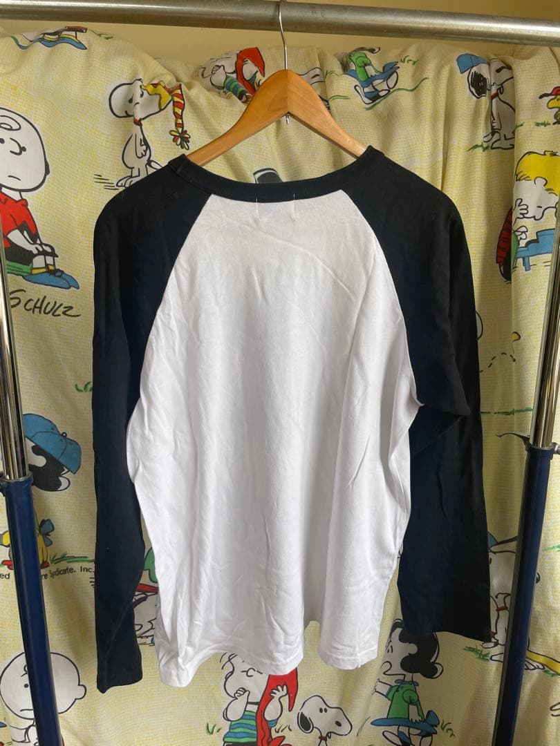 W.W.G 長袖カットソー 長袖Tシャツ ラグラン袖 英字 外国人女性 — image 2