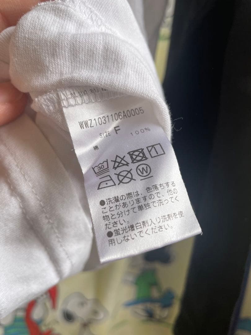 W.W.G 長袖カットソー 長袖Tシャツ ラグラン袖 英字 外国人女性 — image 4