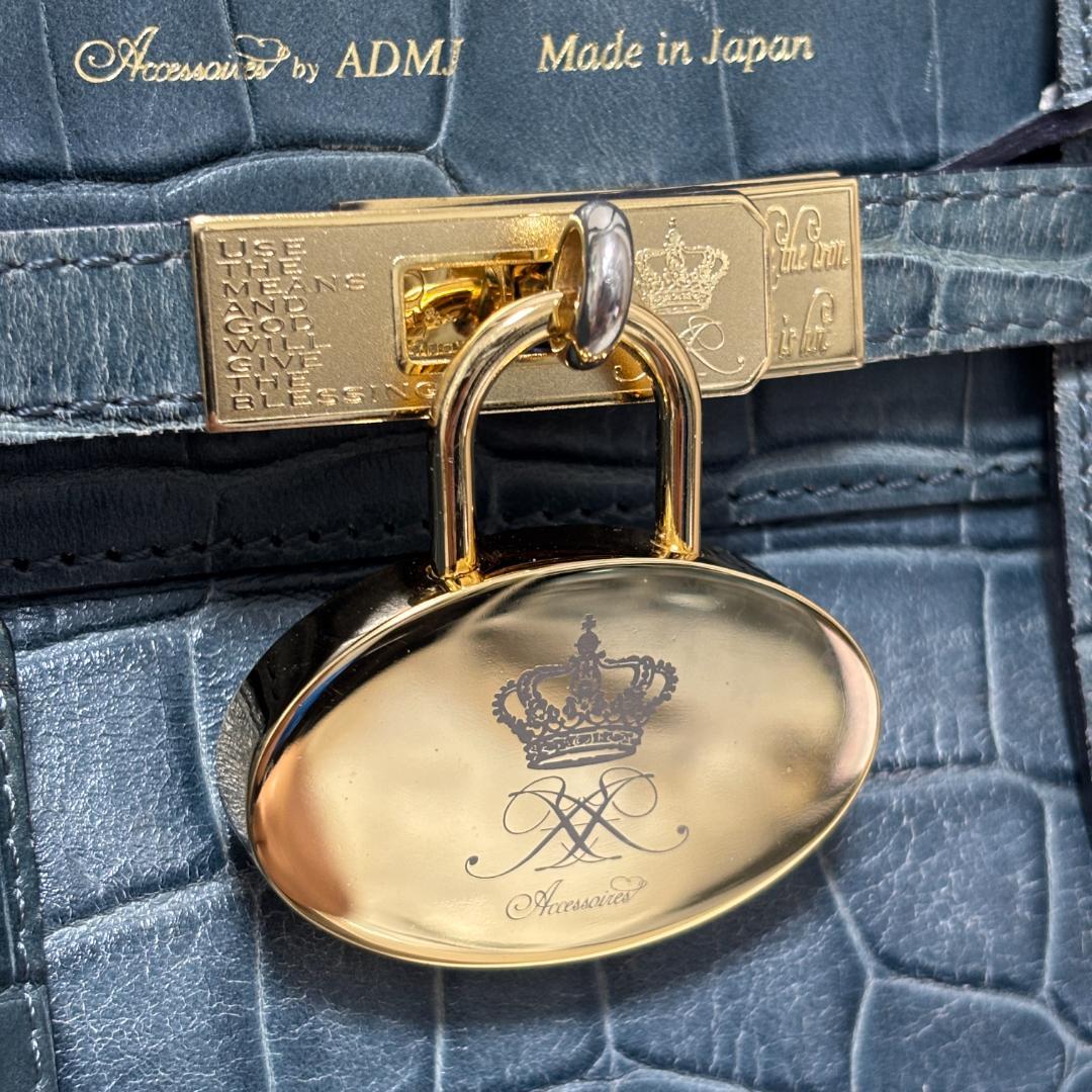A.D.M.J. クロコ型押し レザー ブルーグレー 自立 ゴールド金具 — image 4