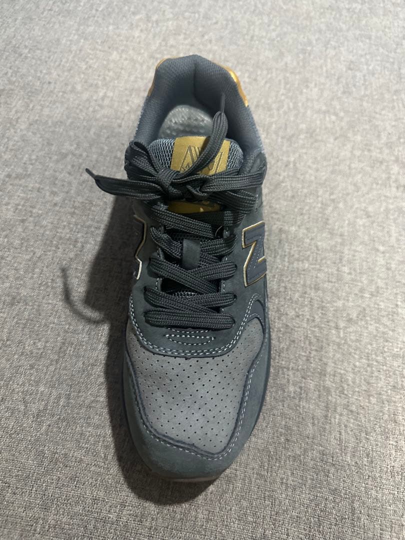 スニーカー グレー ゴールド　26.5 新品 — image 2