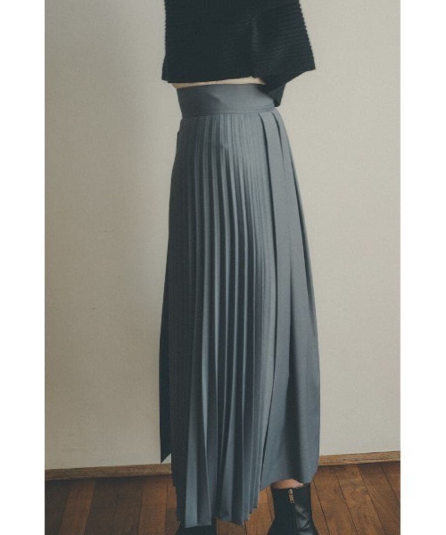 CLANE HALF PLEATS SKIRT ¥28,600 — image 2
