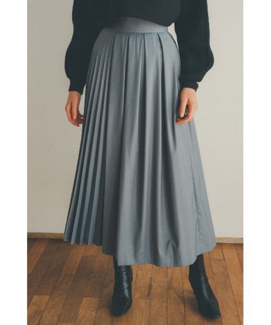 CLANE HALF PLEATS SKIRT ¥28,600 — image 3