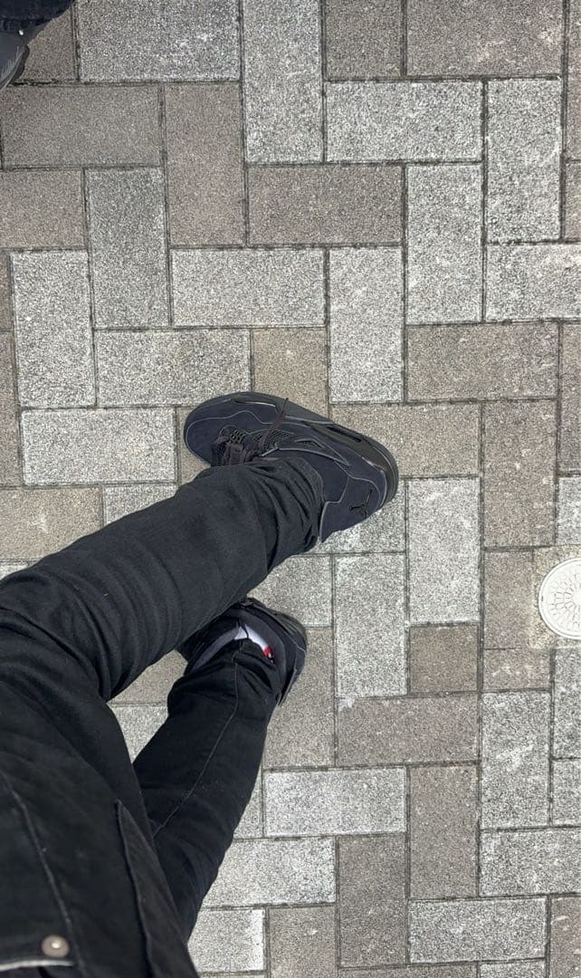 NIKE AIR JORDAN 4 RETRO BLACK CAT — image 2