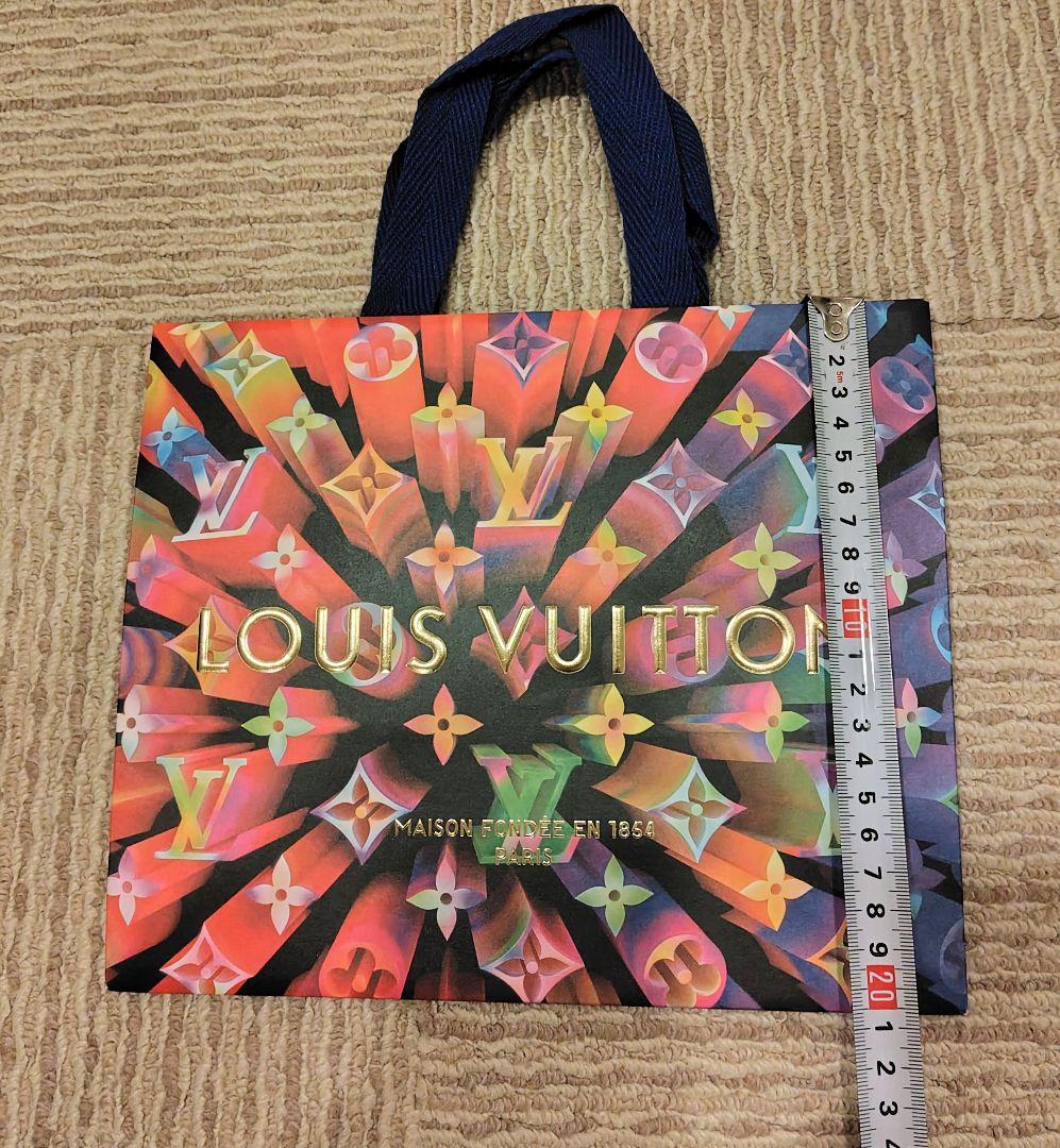 LOUIS VUITTON 　ルイ・ヴィトン　ショッパー 限定デザイン — image 4