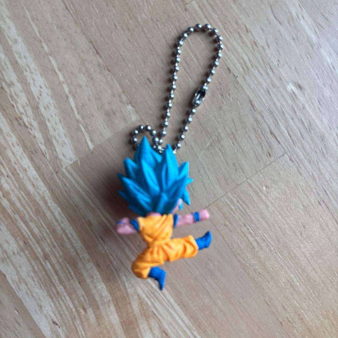 ドラゴンボール 超サイヤ人ブルー 孫悟空 キーホルダー — image 2