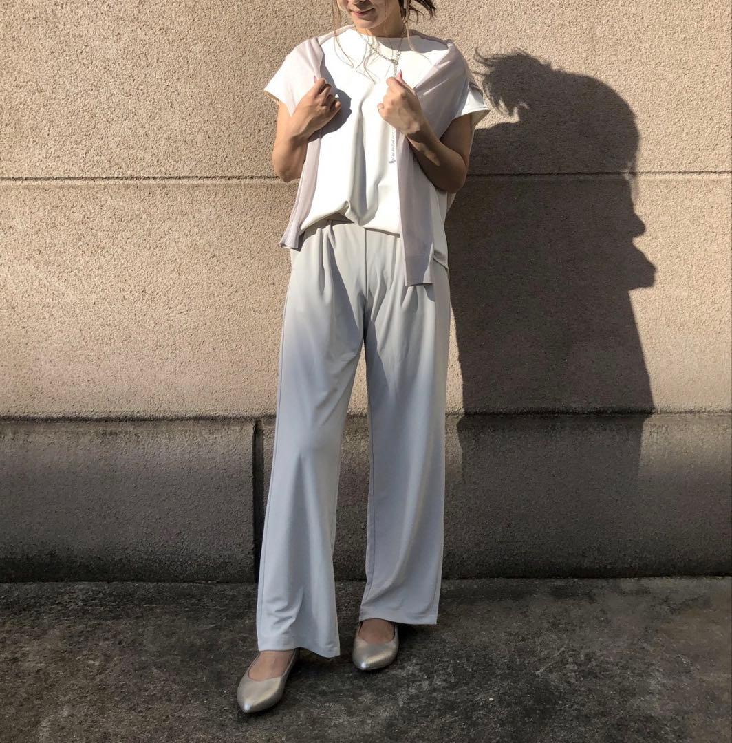 UNIQLO クレープジャージーフレンチスリーブTシャツ — image 2