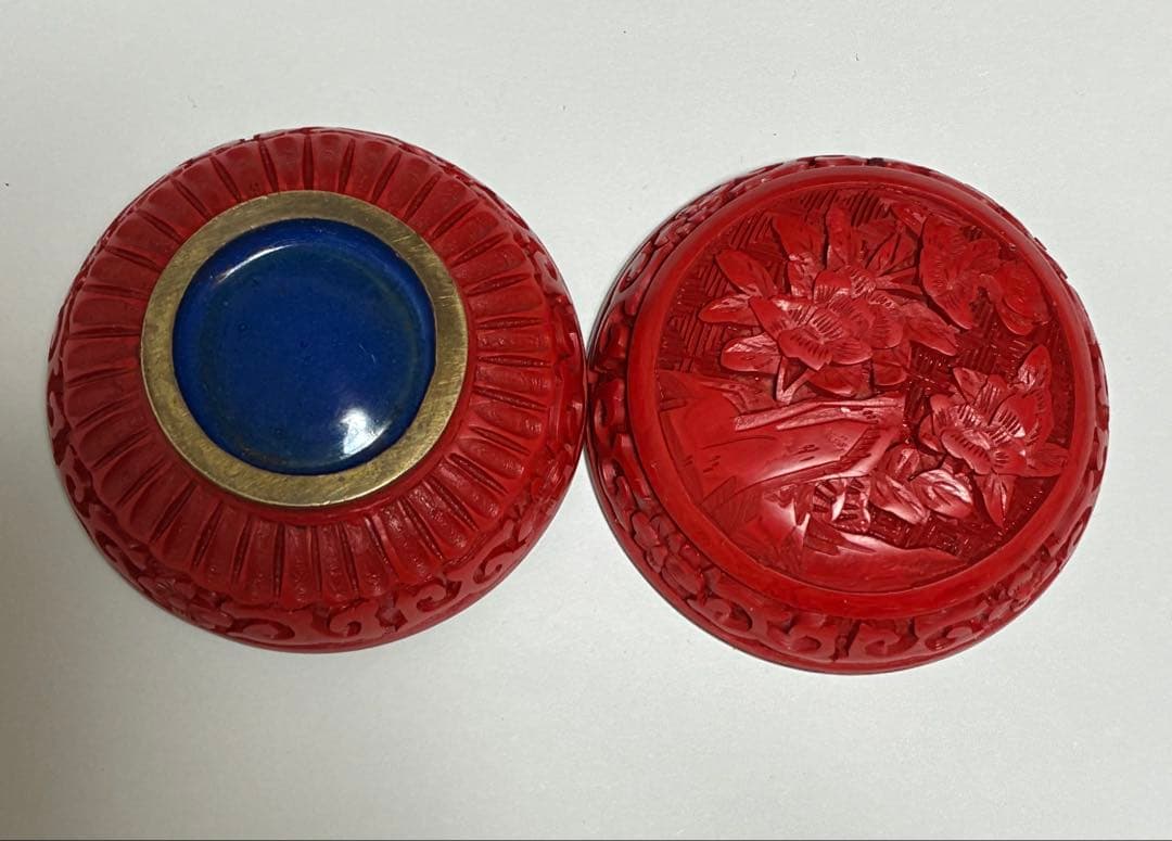 中国 堆朱 （ついしゅ）小物入れ 香合 蓋付き 漆器 彫刻 花柄 朱漆 — image 4