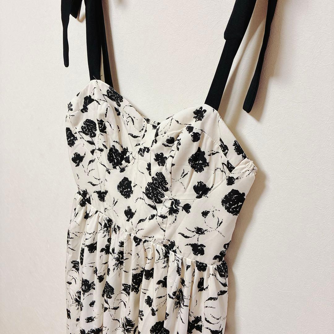 SHEIN フラワープリントアイボリーブラックキャミワンピース M — image 3
