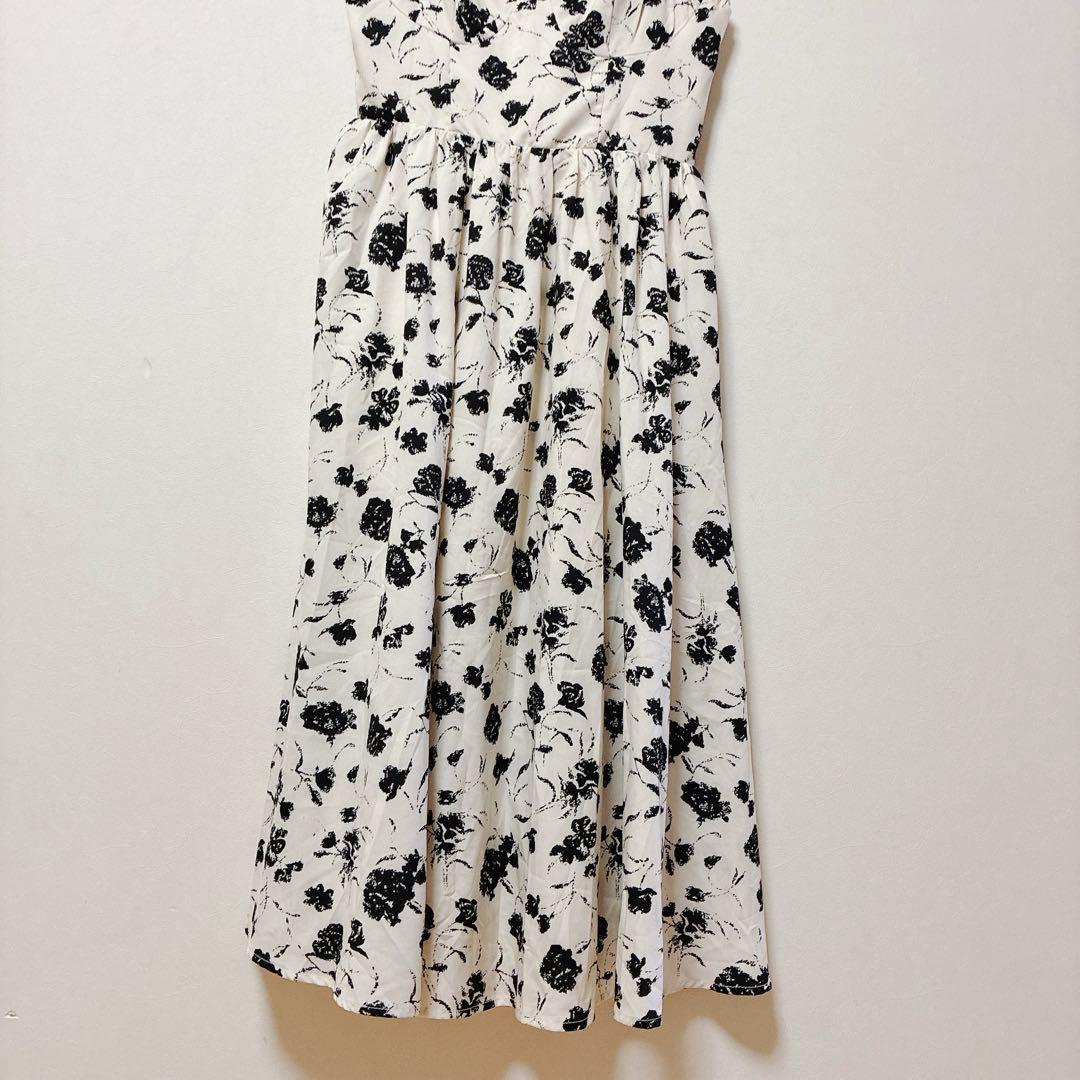 SHEIN フラワープリントアイボリーブラックキャミワンピース M — image 5