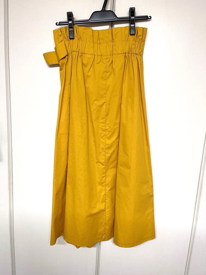 送料込！♡ZARA♡ ミモレ丈　鮮やかイエロー　スカート サイズ　XS — image 3