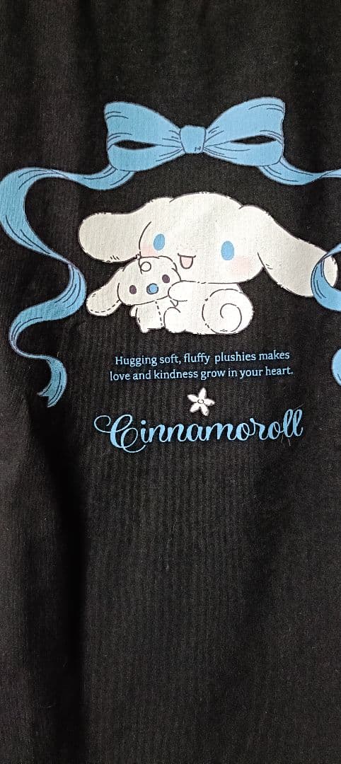 Cinnamoroll 半袖Tシャツ ブラック リボンデザイン — image 3