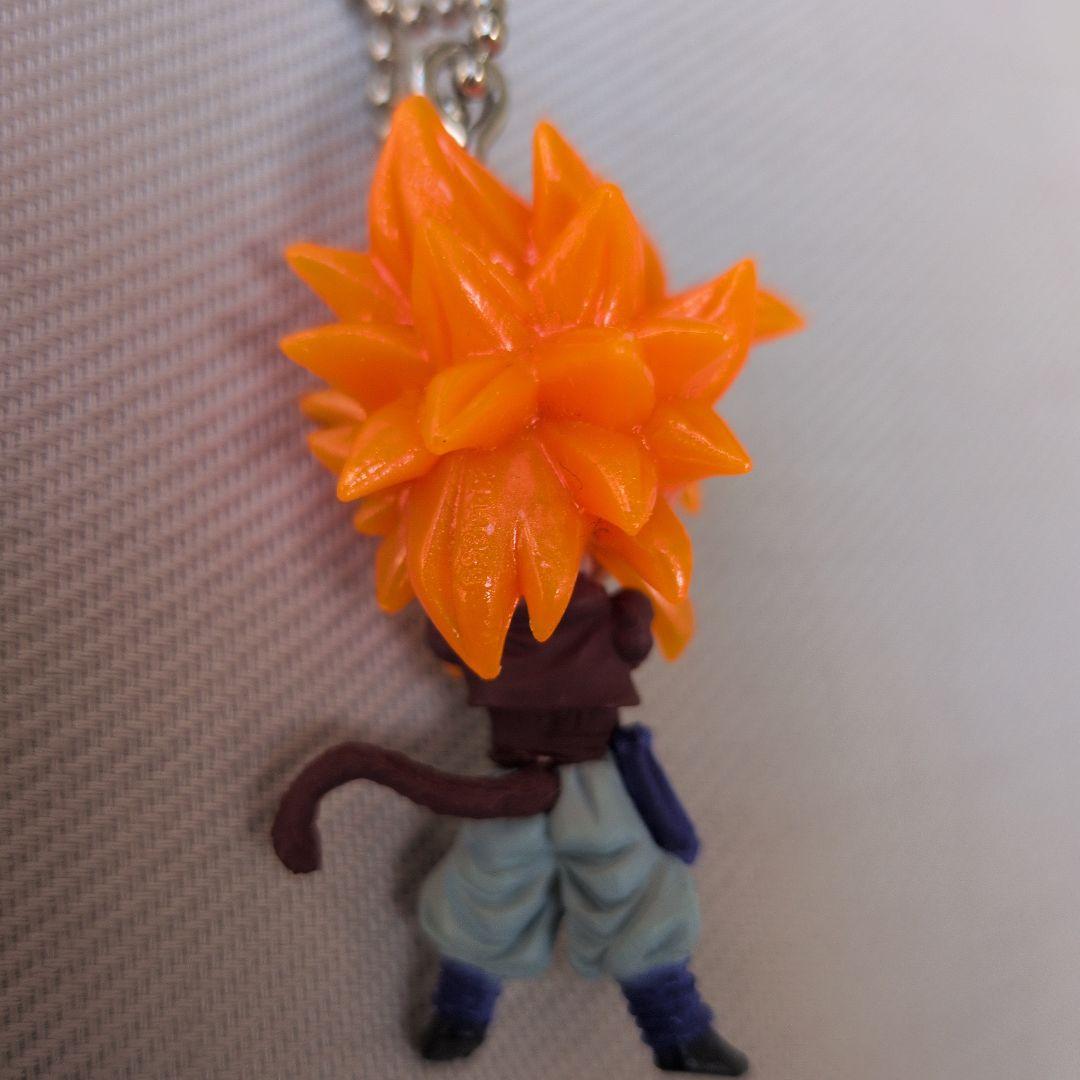 ⑬ドラゴンボール 超サイヤ人4 ゴジータ キーホルダー — image 3