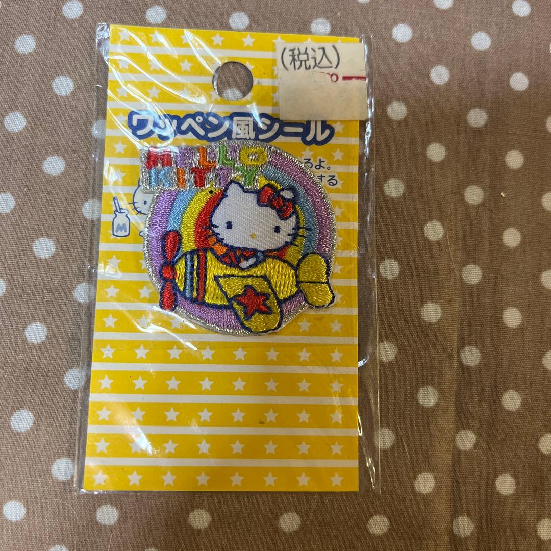 ハローキティ ワッペン風シールとワッペン2種セット — image 2