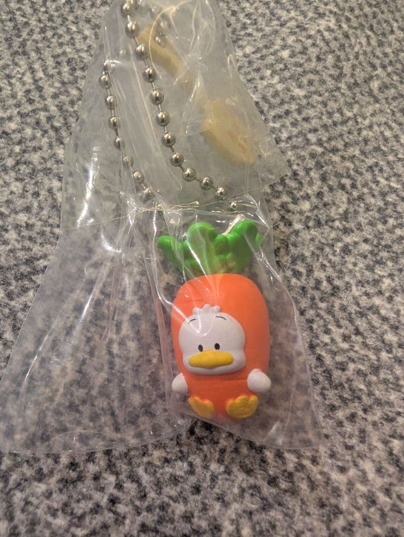 バンダイ　サンリオキャラクターズ　ベジタブルビスケット&チャーム — image 2