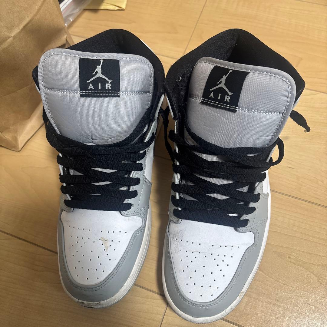 Nike Air Jordan 1 グレー/ホワイト/ブラック — image 2