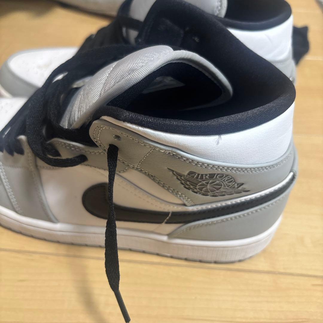 Nike Air Jordan 1 グレー/ホワイト/ブラック — image 3