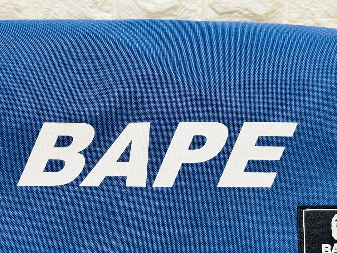 A BATHING APE BAPE ショルダーバッグ メッセンジャーバッグ — image 3