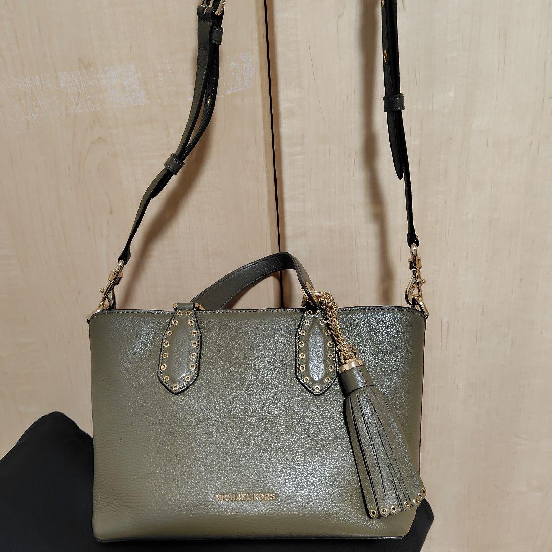 MICHAEL KORS 牛革トートバッグ　ストラップ付き — image 2