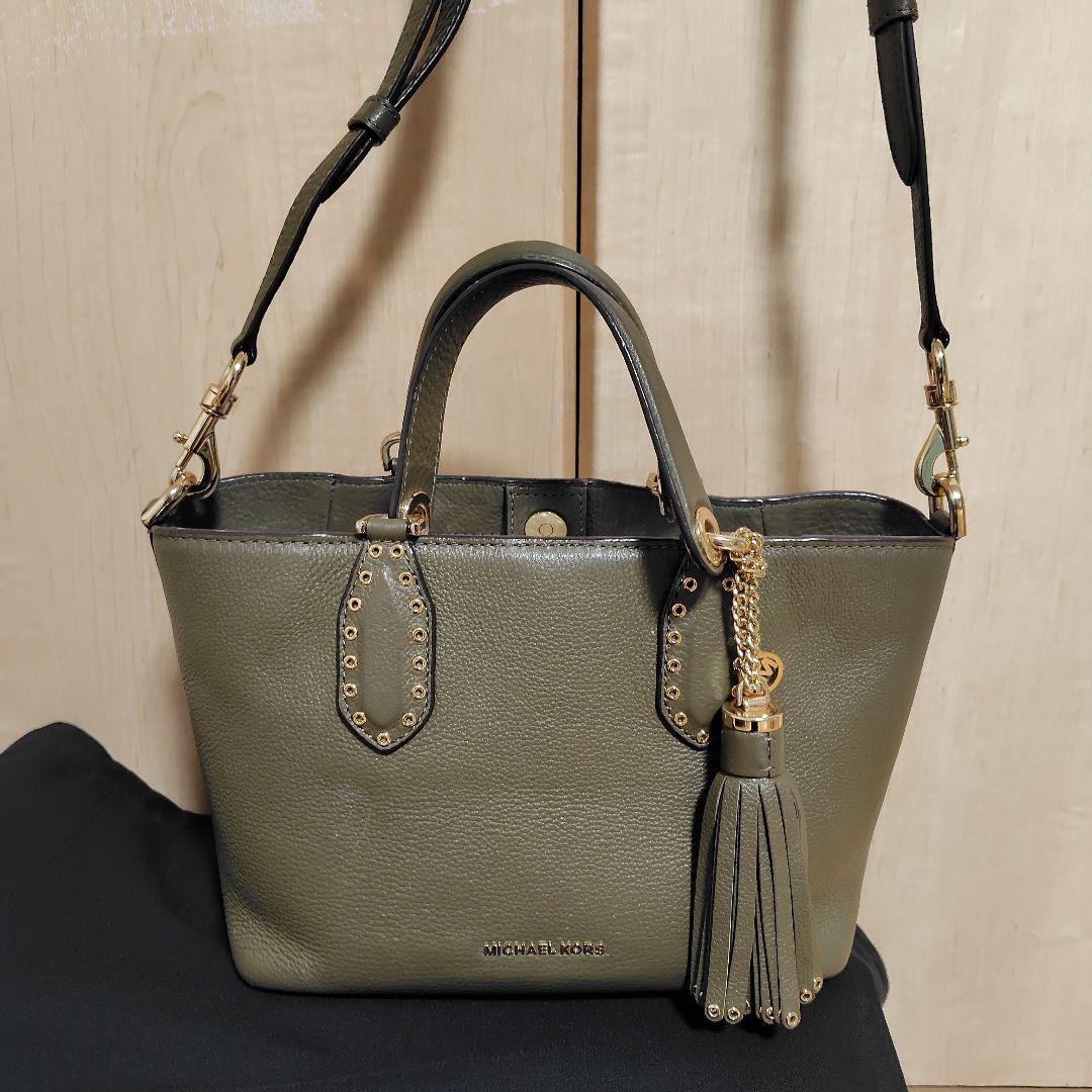 MICHAEL KORS 牛革トートバッグ　ストラップ付き — image 4