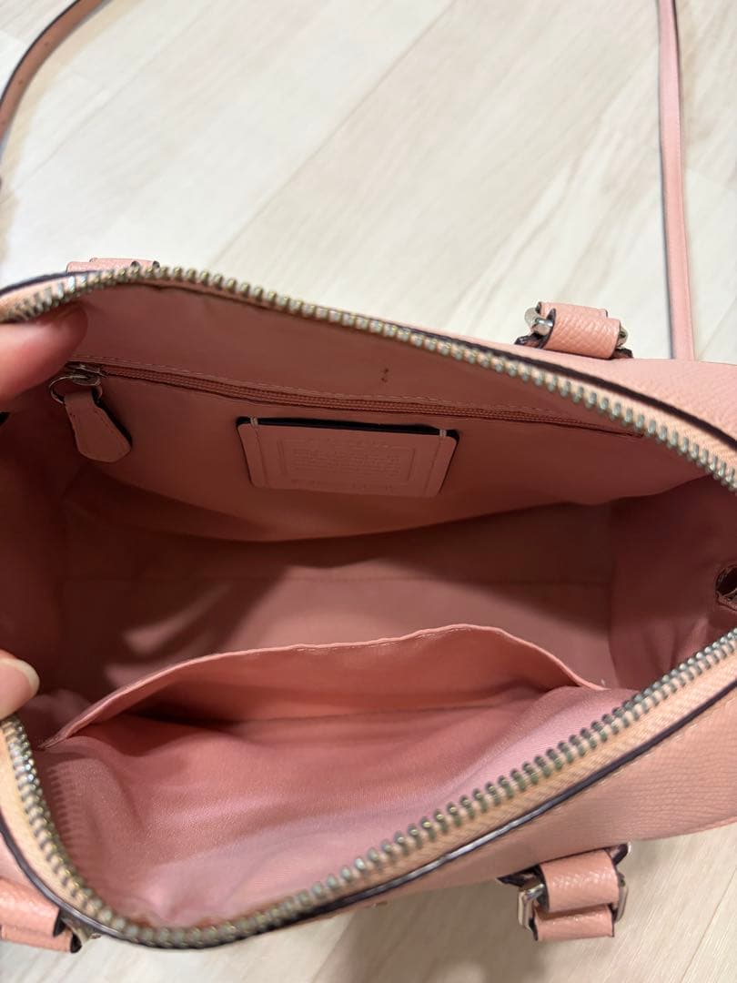 COACH コーチ　ショルダーバッグ　ピンク　本革　レザー — image 3
