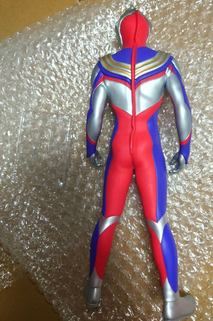一番くじ ウルトラマンティガ・ダイナ・ガイア 〜 A賞 ウルトラマンティガ — image 2
