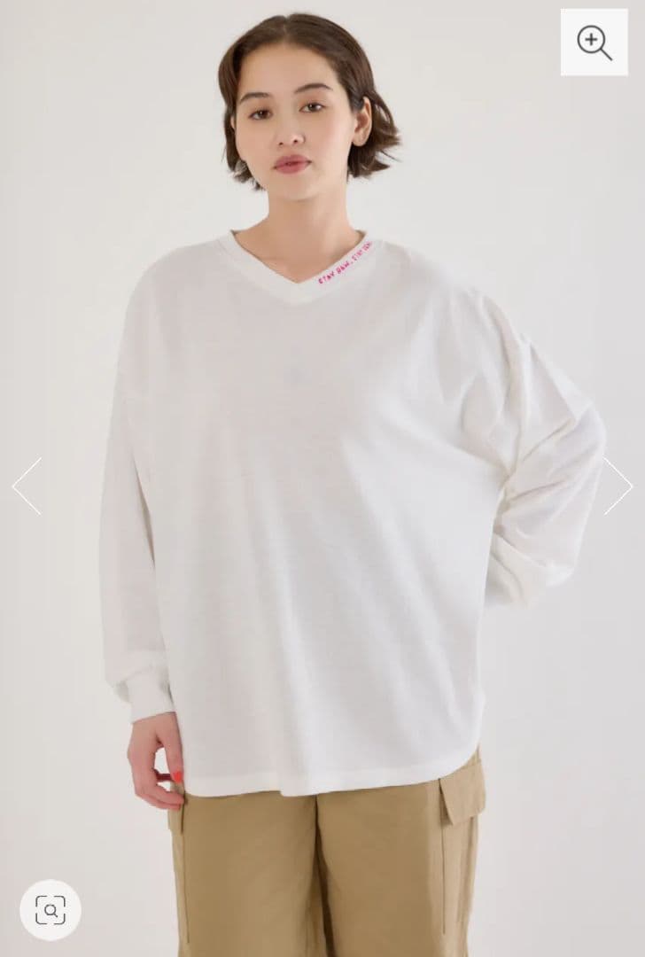 ロデオクラウンズ　Vネックトップス — image 2