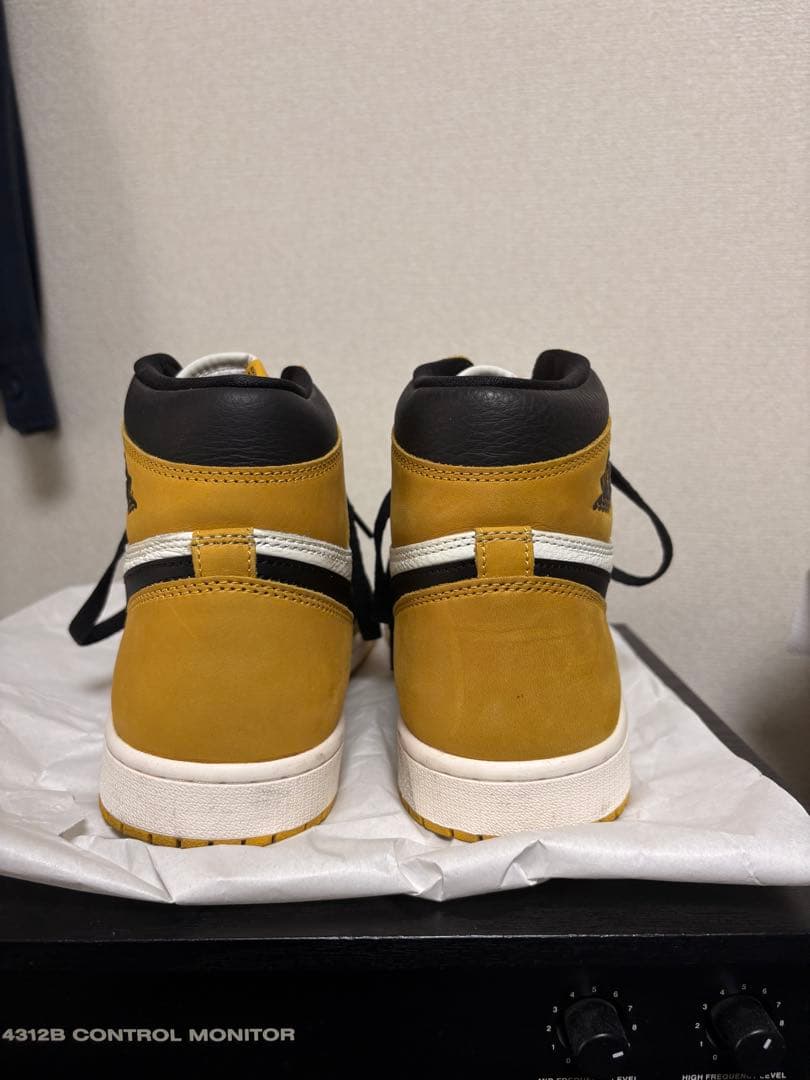 Nike Air Jordan 1 High Yellow Ochre — image 5