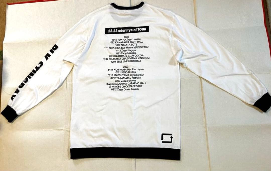 ポルカドットスティングレイ 踊る様に 長袖Tシャツ — image 2