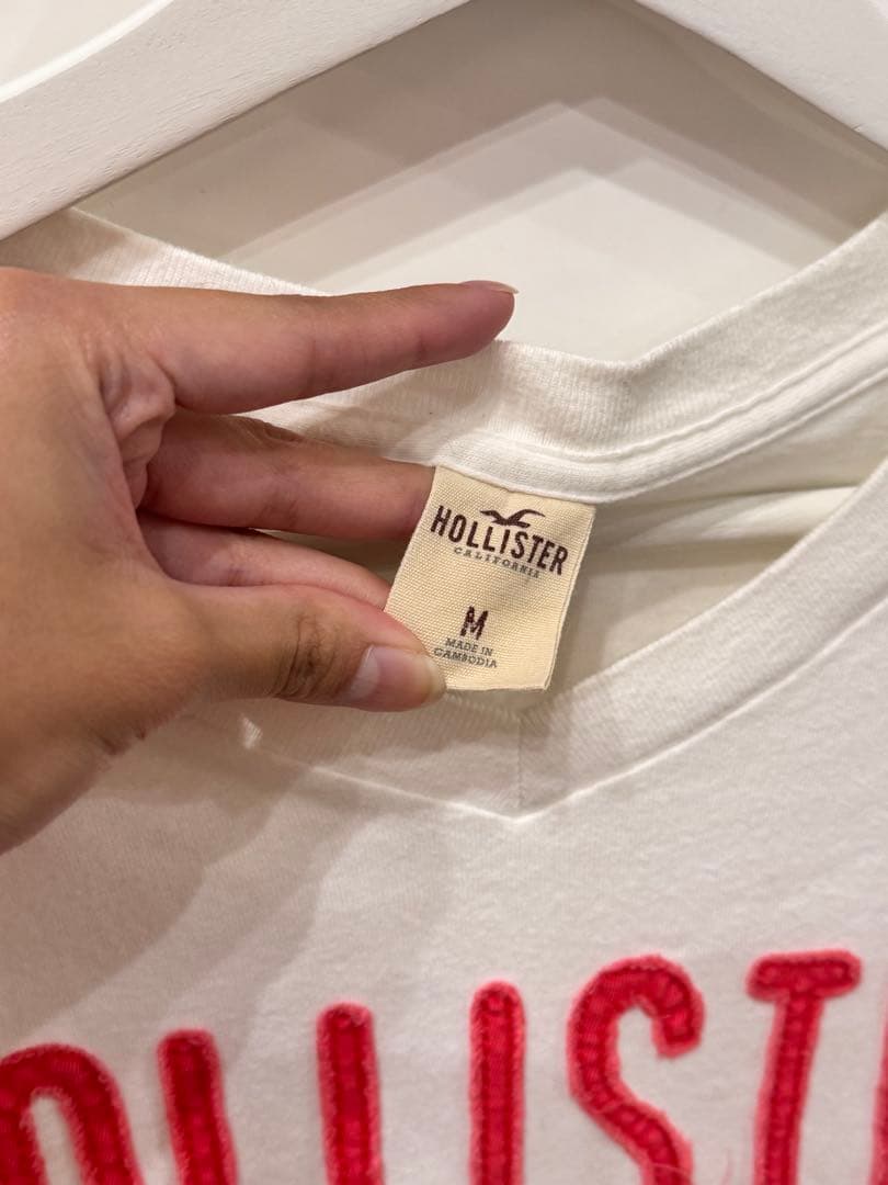 ピンクHollister Vネック Tシャツ ホワイト — image 4