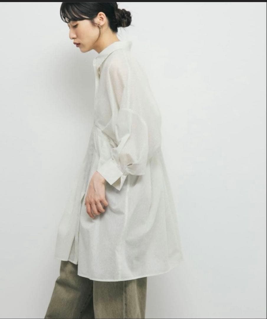 KBF ウエストタックシアーストライプミニワンピース　シャツ アイボリー — image 2