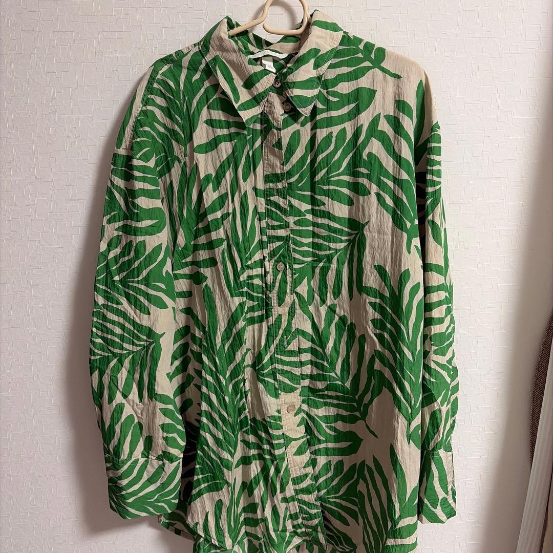 H&M クリンクルシフォンシャツ　ボタニカル　リーフ — image 3
