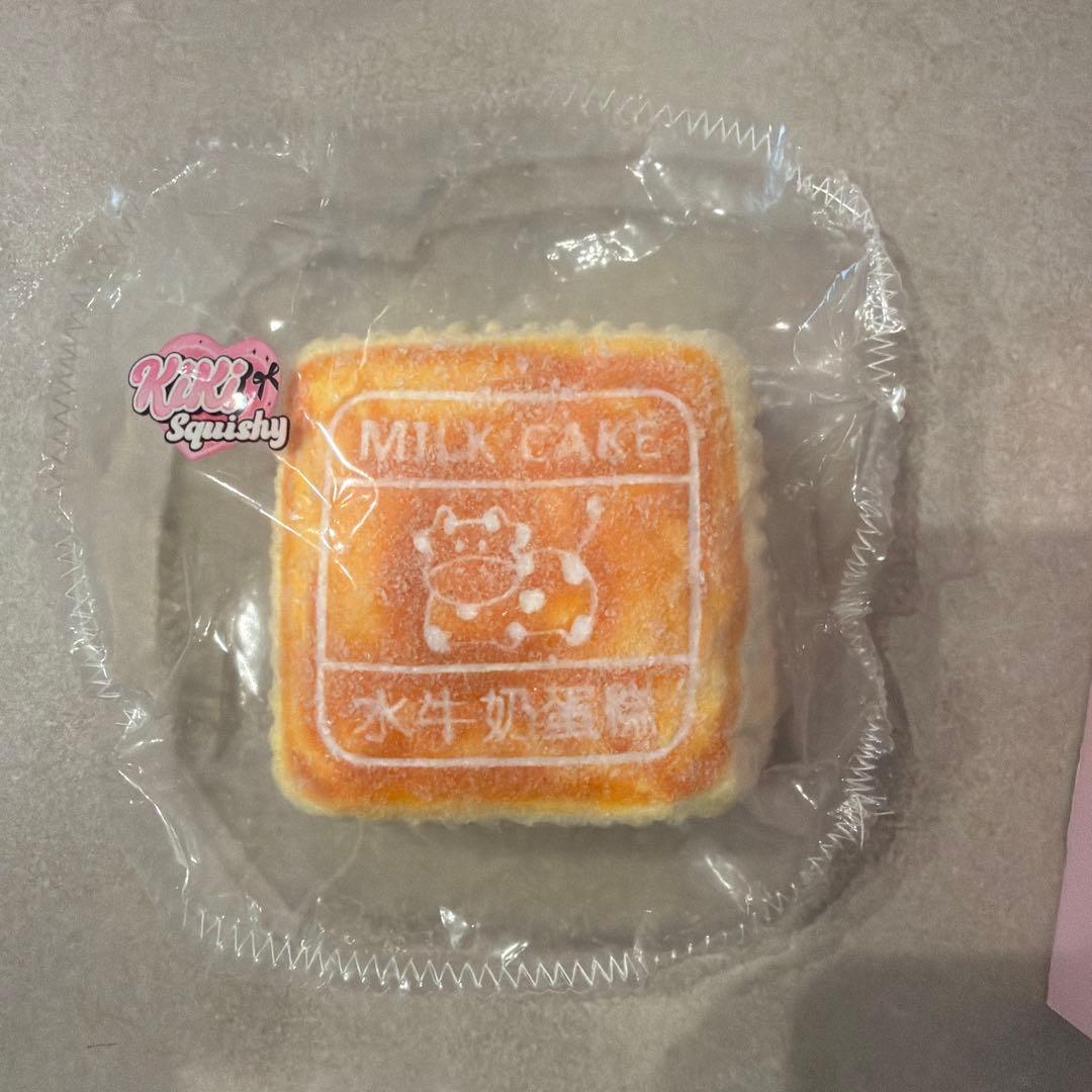 kikisquishy スクイーズ　牛ケーキ2点セット（XL/M） — image 2