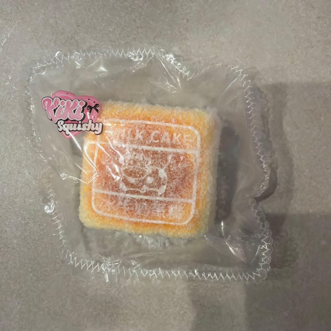 kikisquishy スクイーズ　牛ケーキ2点セット（XL/M） — image 3