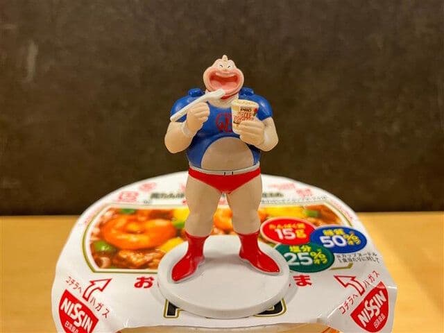 日清食品 カップヌードル キン肉マン コラボ フタ置きフィギュア セット — image 2