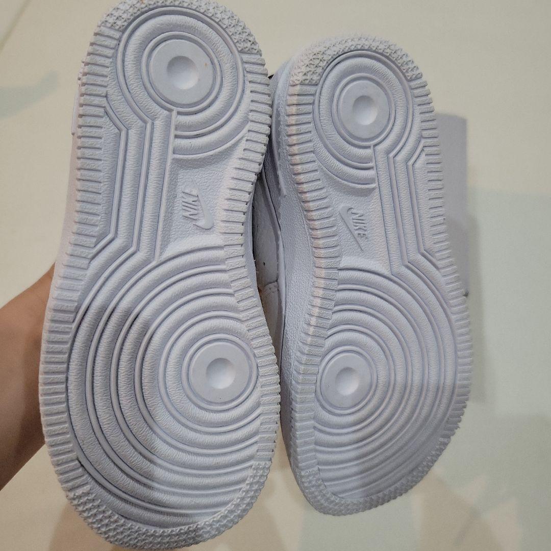 試着のみの新品　NIKE FORCE 1 15cm — image 4