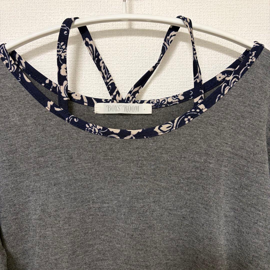 美品✨BOYS ROOM 長袖 カットソー グレー ペイズリー柄　フリーサイズ — image 3