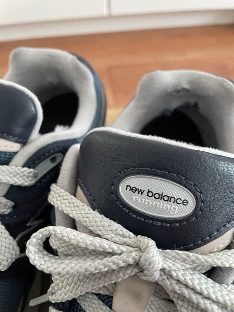 New Balance M2002RNDネイビー スニーカー — image 4