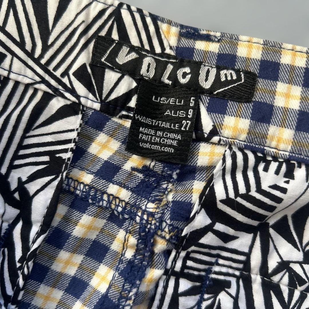 ゆ*ん様 VOLCOM チェック柄ショートパンツ US5 — image 3