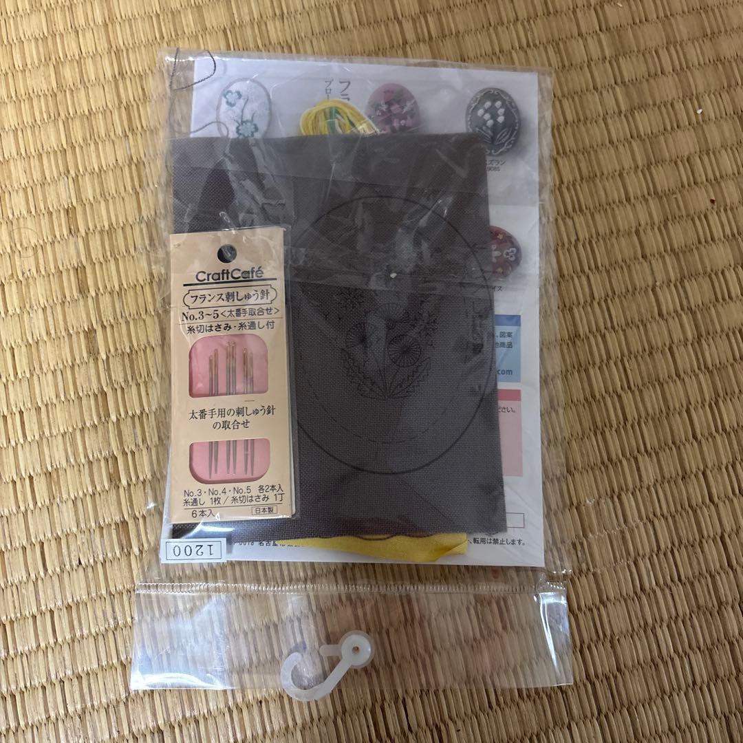 オリムパス フランス刺しゅうブローチキット タンポポ — image 2