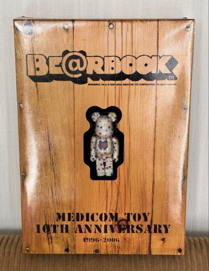 BE@RBRICK 10周年 アニバーサリーブック — image 2