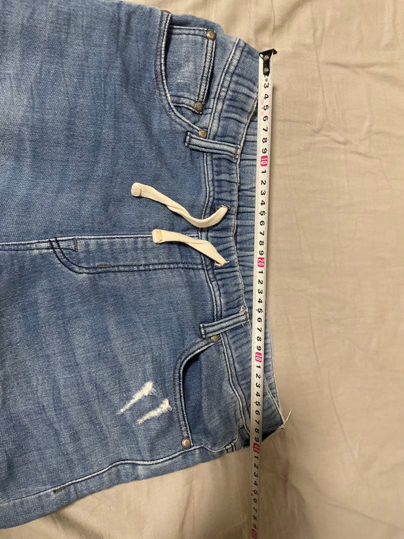 ダメージ加工ライトブルーデニムパンツ Lサイズ — image 5