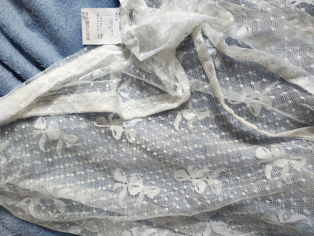 新品　未使用　レース　巻きスカート — image 3