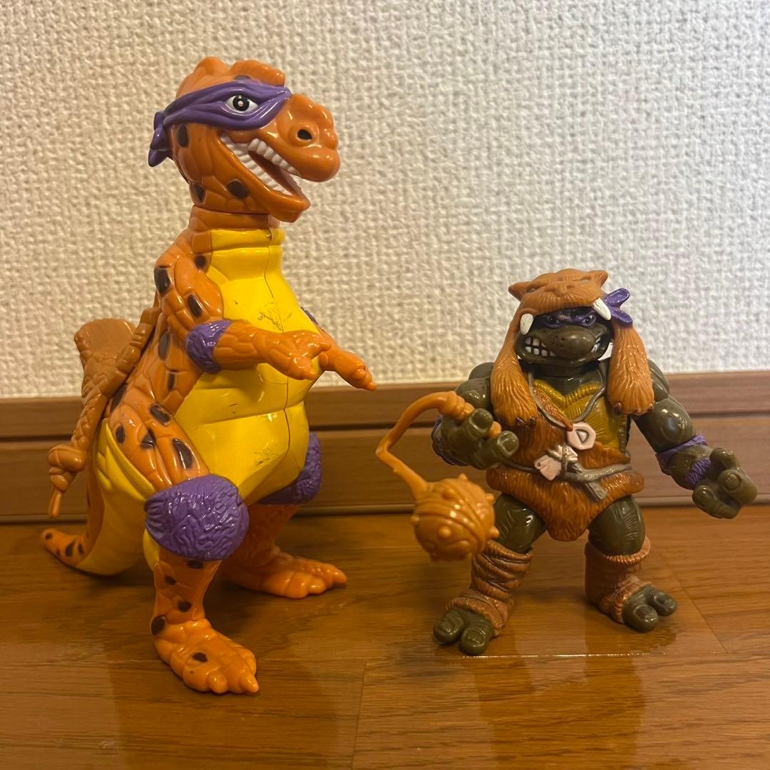 ミュータント　タートルズ　ケイブ　フィギュア2セット — image 4
