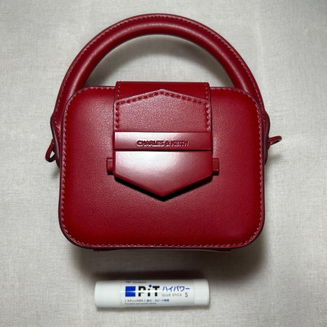 Charles & Keith ミニ　ハンドバッグ　ショルダーバッグ — image 3