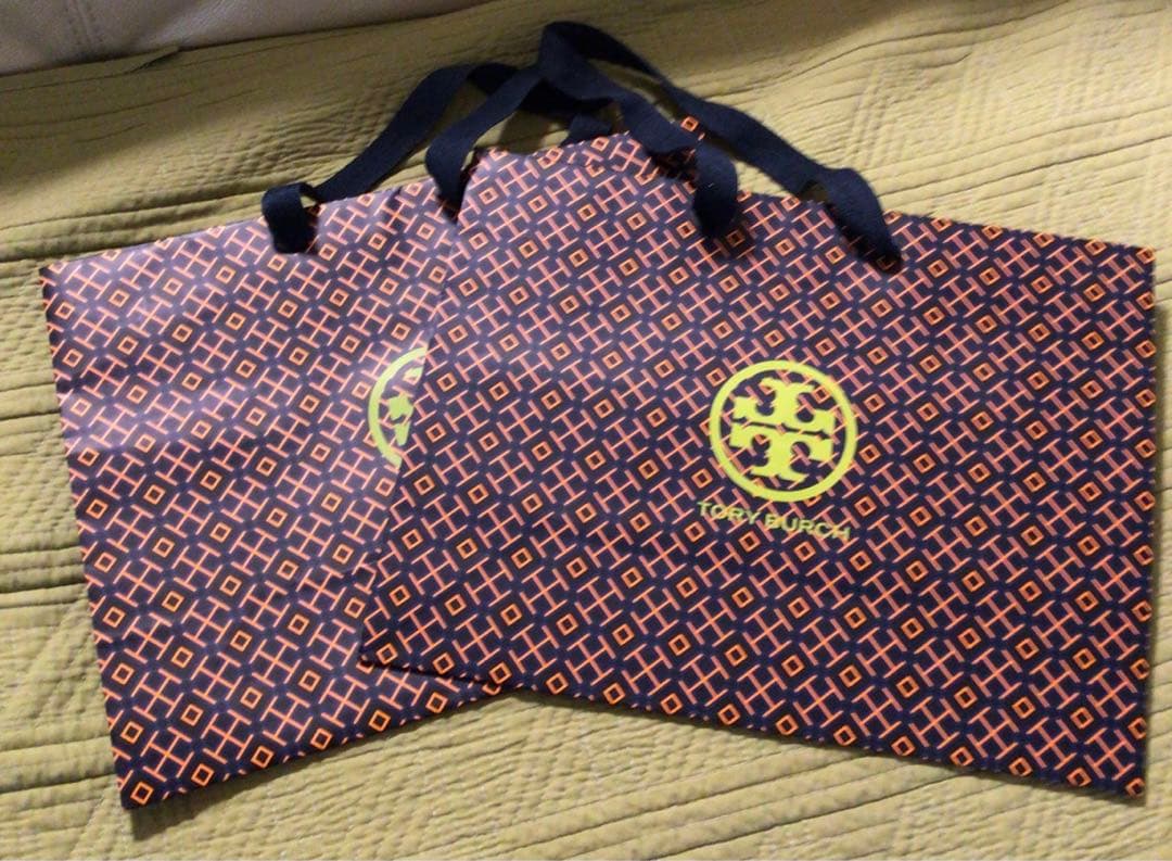 トリーバーチ　ショッパー　紙袋　ブランド袋　2枚 — image 2